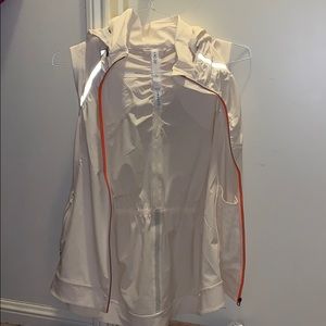 NEW Lululemon “Go the Distance Vest” NWT- Size 8